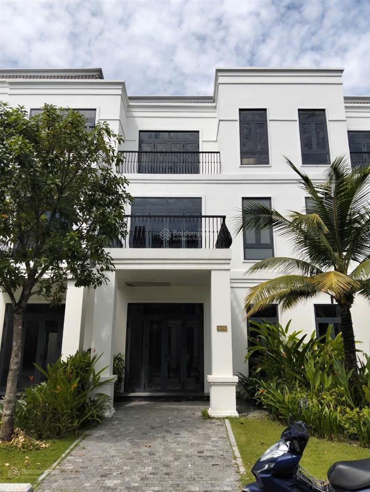 Bán nhà biệt thự tại west lakes golf & villas, 2,570tỷ vnd, 84m2