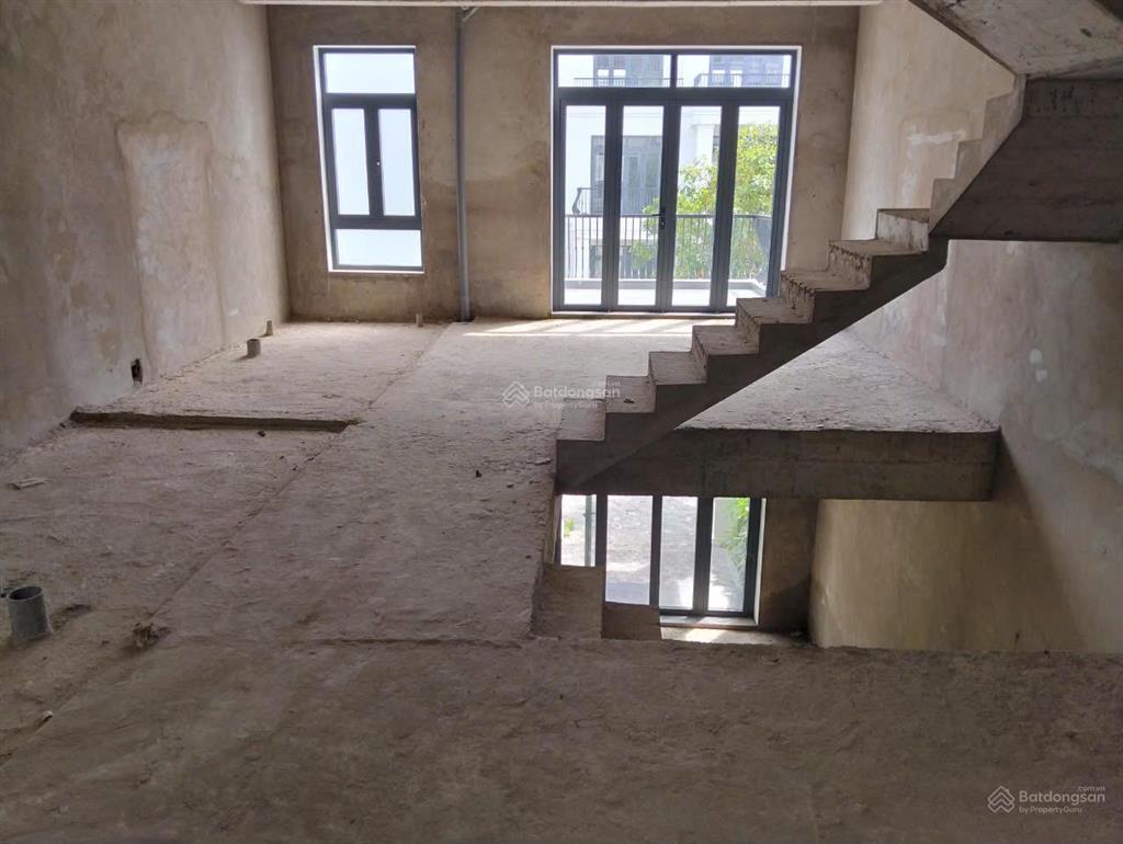 Bán nhà biệt thự tại west lakes golf & villas, 2,570tỷ vnd, 84m2