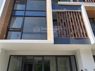 ( n207)
cho thuê shophouse cao cấp tại thảo điền, q2 vị trí vàng, ngay kế bên q2fraser!