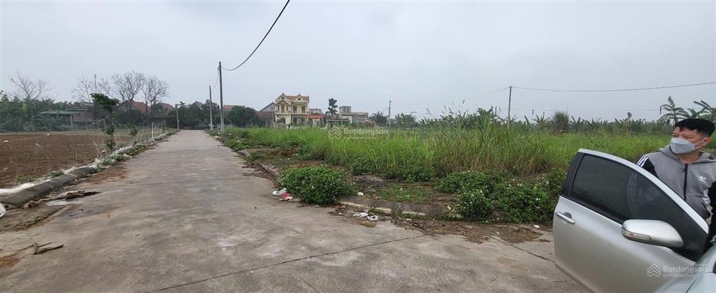 Chính chủ bán lô góc 2 mặt tiền đất đấu giá thôn vân nghệ, xã mai động, phía bên này sông hồng
