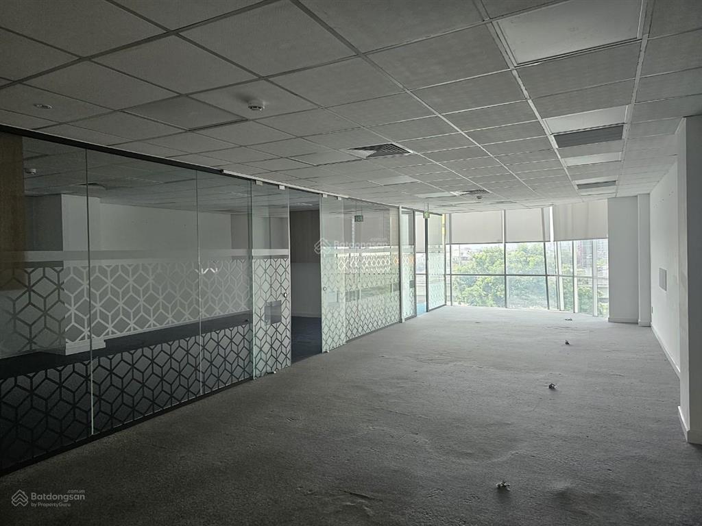 Cho thuê nhà mặt tiền nguyễn đình chiểu, phường 1, quận 3. dt 12x30m. 1 trệt 2 lầu. dtsd 1.200m2