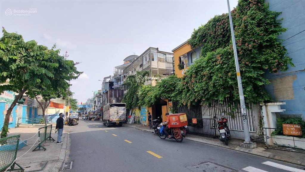 Cho thuê nhà nguyên căn bùi thị xuân, phường 2, tân bình. dt 18 x 21m, 1 trệt, 2 lầu dtcn 345 m2
