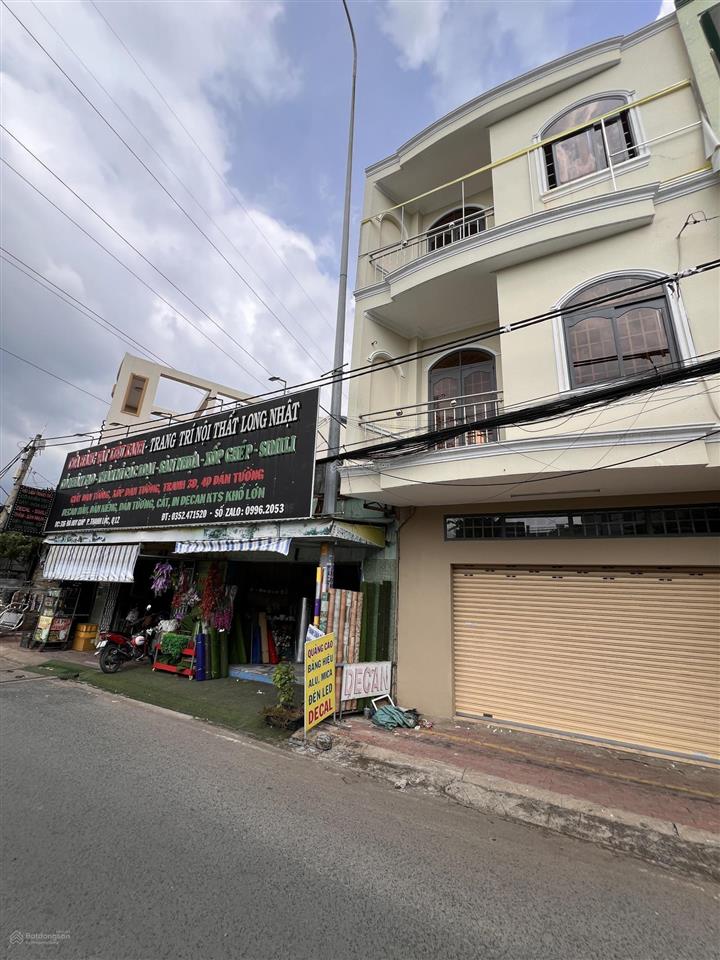 Bán nhà mặt tiền hà huy giáp. 3 căn liền kề nhau, tổng chiều ngang 15,5m, tổng diện tích đất 208m2