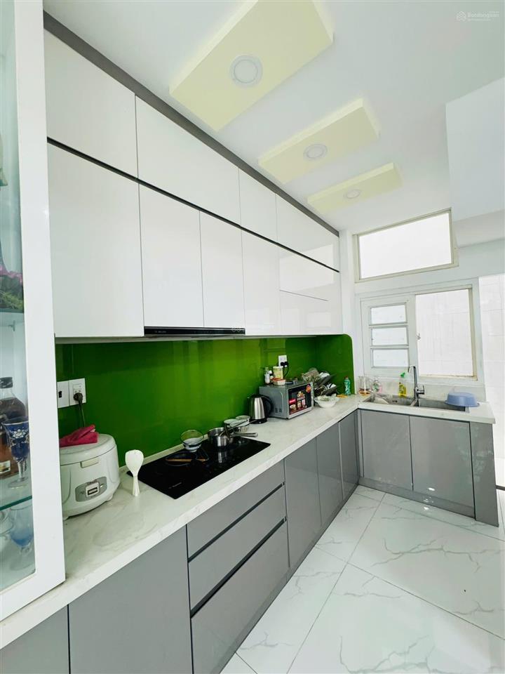 Bán nhà mới đường tô hiến thành. 4m x 11m. 5 tầng tặng full nội thất. giá 8.7 tỷ tl