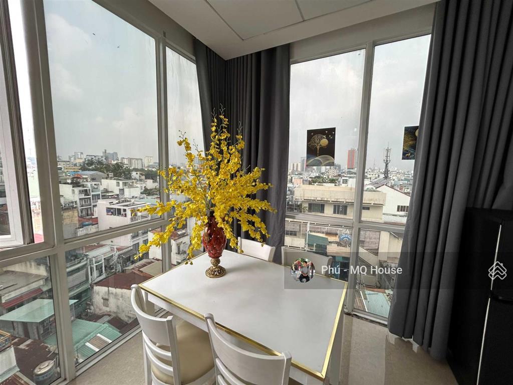 Ch 2pn balcony full nt ngay ngô tất tố view landmark gần cầu thị nghè q1
