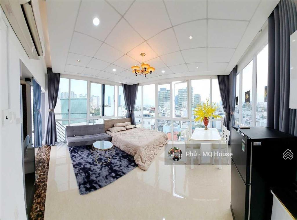 Ch 2pn balcony full nt ngay ngô tất tố view landmark gần cầu thị nghè q1