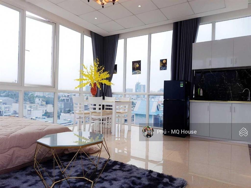 Ch 2pn balcony full nt ngay ngô tất tố view landmark gần cầu thị nghè q1