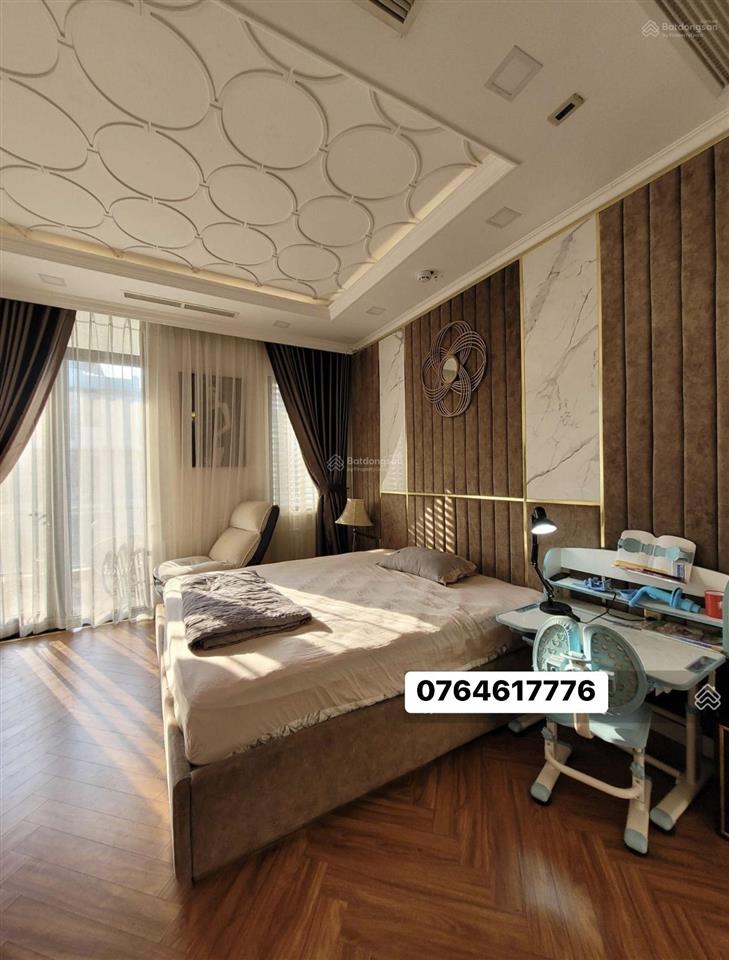 Villa park đơn lập dt đất 300m2 dt sàn 450m2. nhà full nội thất gỗ như hình sổ hồng sẵn giá 35 tỷ