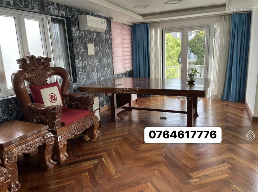 Villa park đơn lập dt đất 300m2 dt sàn 450m2. nhà full nội thất gỗ như hình sổ hồng sẵn giá 35 tỷ