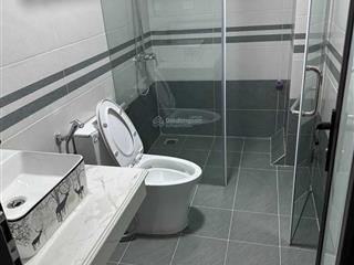 Chính chủ cho thuê nhà mới, thang máy, 115m2 4t kinh doanh, vp, nhà hàng. hoàng quốc việt45 tr