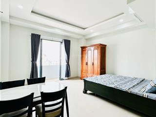 Cho thuê căn hộ bancol 40m2 full nội thất mới xây gần ngã tư hàng xanh  chợ bà chiểu