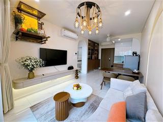 (mới). chủ cần tiền bán gấp ch  70m2  2pn  2wc, full nội thất, luxury park views, view hồ