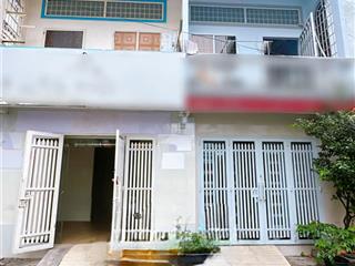 Bán nhà quận 4, 47m2 đất, ngang 7m, chia thành 2 căn riêng biệt, đường xe hơi, 5,5 tỷ