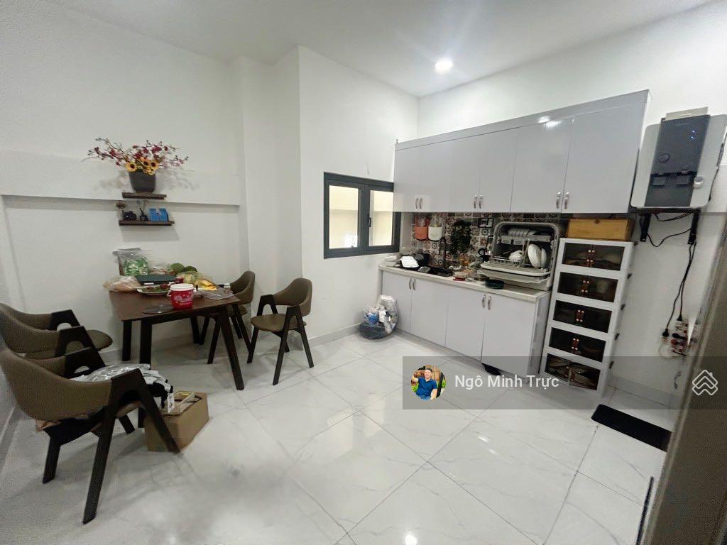 Nhỉnh 8 tỷ  mặt tiền kinh dương vương, bình tân  3 tầng  4x18  dòng tiền 30 triệu/th