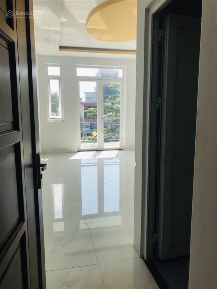 Chỉ 9.x tỷmặt tiền kinh doanh  4 tầng4,2x25  dòng tiền 20tr/th  10 phút qua tên lửa, bình tân