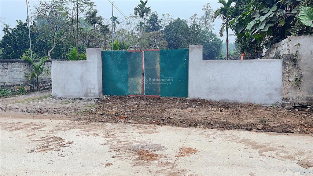 Cần bán 500m2 đất ở 160m2 mặt đường liên xã cư yên, lương sơn, hòa bình