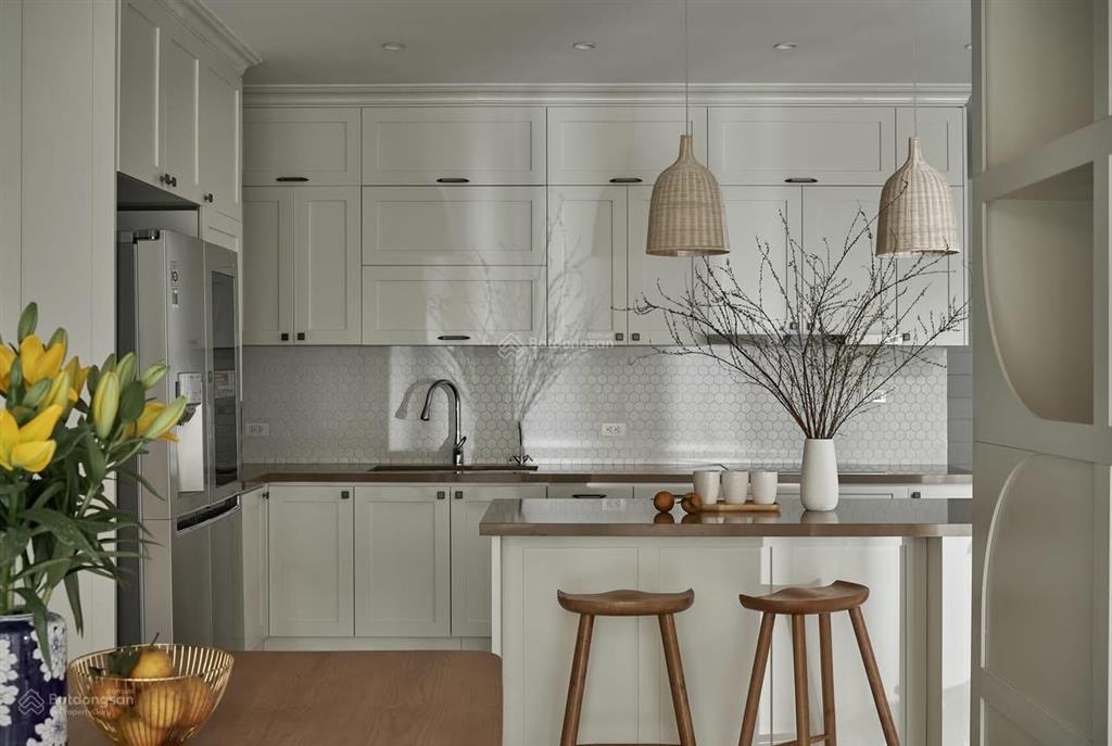 Bán nhà phường 3, tân bình, đường phạm văn hai, dt 9m3 x 8m8, nhà đẹp mới