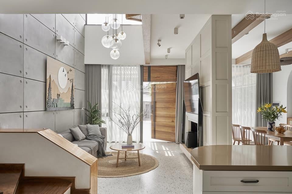 Bán nhà phường 3, tân bình, đường phạm văn hai, dt 9m3 x 8m8, nhà đẹp mới