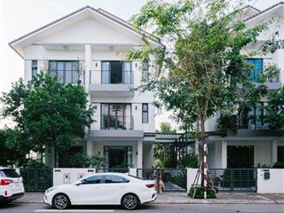 Bán biệt thự full nội thất cực chất tại vinhomes thăng long