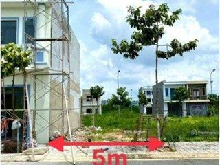 Bán đất  gần chợ gò đen  phước lợi  bến lức. giá chỉ 1 tỷ 120tr, sổ sẵn. chỉ duy nhất 1 lô thôi