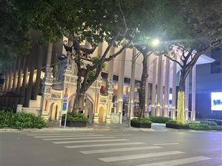 Nhà phố Trần Hưng Đạo – 43M x 5T – Rộng Thoáng – 16 Tỷ