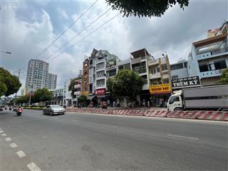 Mtkd đường lạc long quân  phường 5, quận 11  diện tích 4,5 x 15m (cn 67m2). giá bán 15,5 tỷ