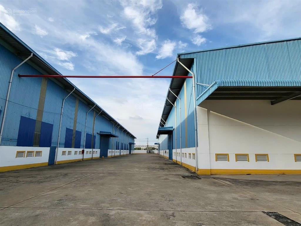 Cho thuê xưởng 3000m2, trong kcn biên hòa đồng nai giá thuê 240tr/th