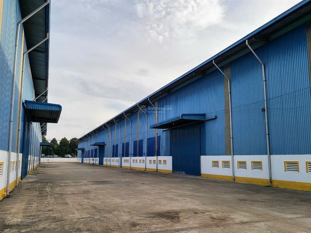 Cho thuê xưởng 3000m2, trong kcn biên hòa đồng nai giá thuê 240tr/th