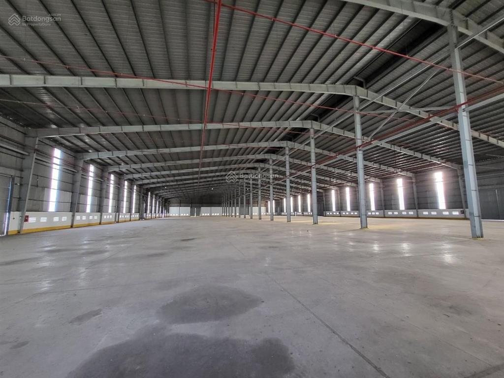 Cho thuê xưởng 3000m2, trong kcn biên hòa đồng nai giá thuê 240tr/th