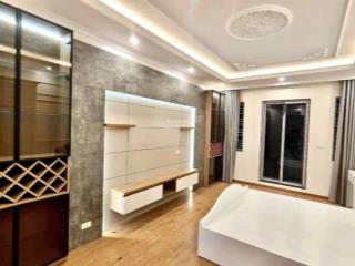 5 tỷ. nhà mới ở ngay. căn 40m2, mặt tiền 3.8m 5t x 6pn. đường 3m, cách ô tô 30m. ngõ 75  phú diễn