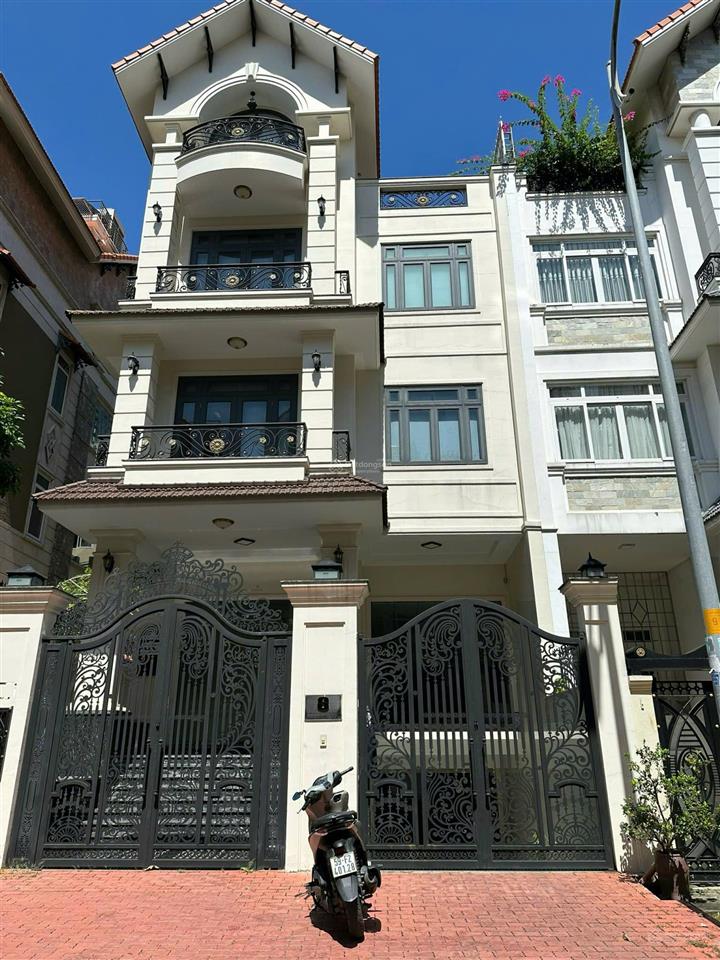 Bán nhà 5x20m kdc him lam quận 7, full nội thất, có thang máy giá bán tốt nhất khu vực 25 tỷ tl