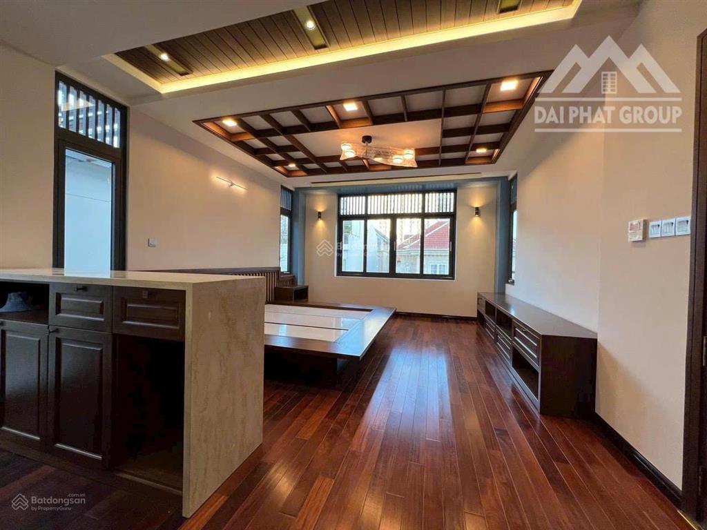 Chính chủ bán gấp nhà lavila nhà bè 5.5x17.6m giá 10.5 tỷ, nội thất mới đẹp 100% dọn vào ở ngay