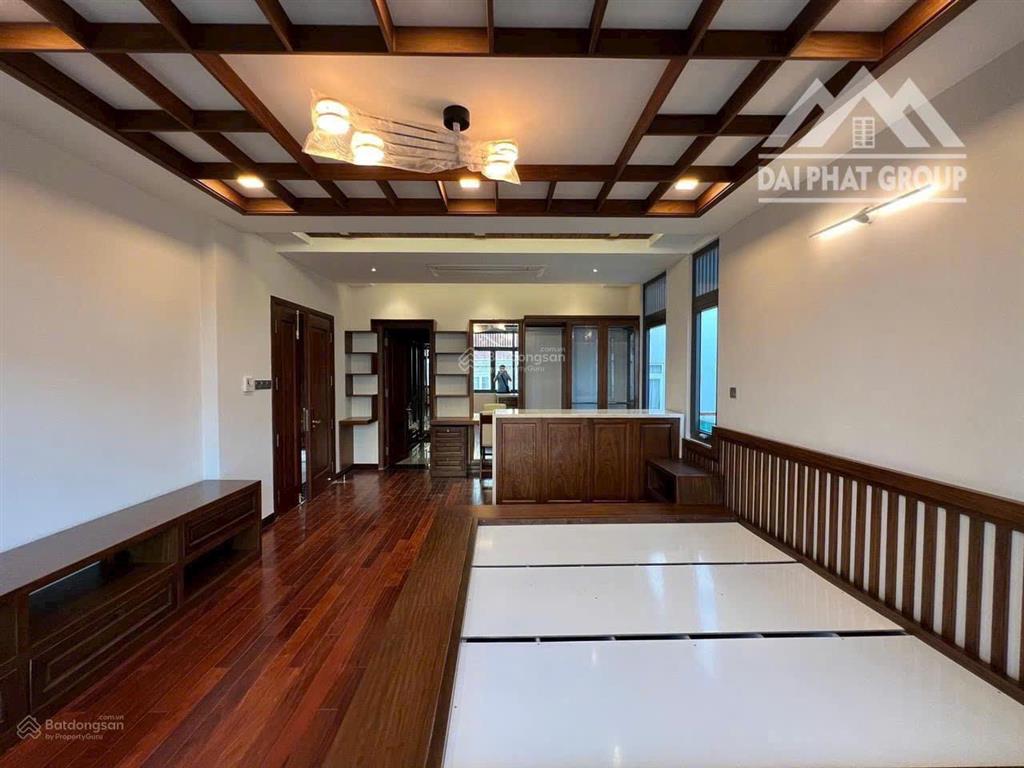 Chính chủ bán gấp nhà lavila nhà bè 5.5x17.6m giá 10.5 tỷ, nội thất mới đẹp 100% dọn vào ở ngay