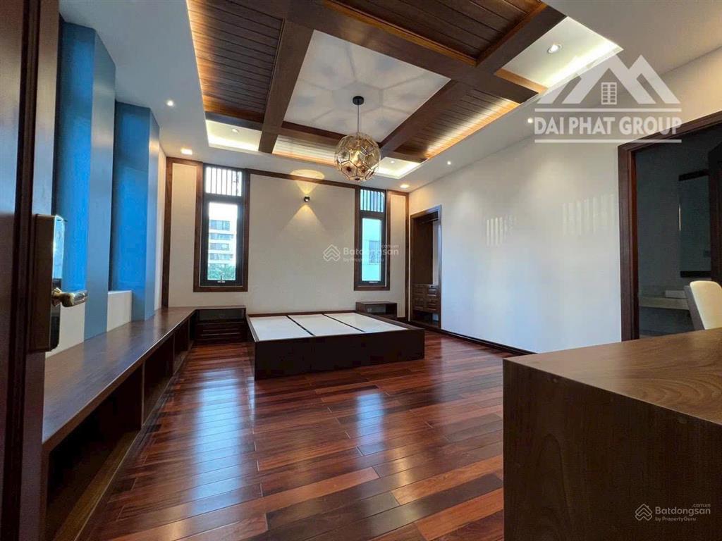 Chính chủ bán gấp nhà lavila nhà bè 5.5x17.6m giá 10.5 tỷ, nội thất mới đẹp 100% dọn vào ở ngay