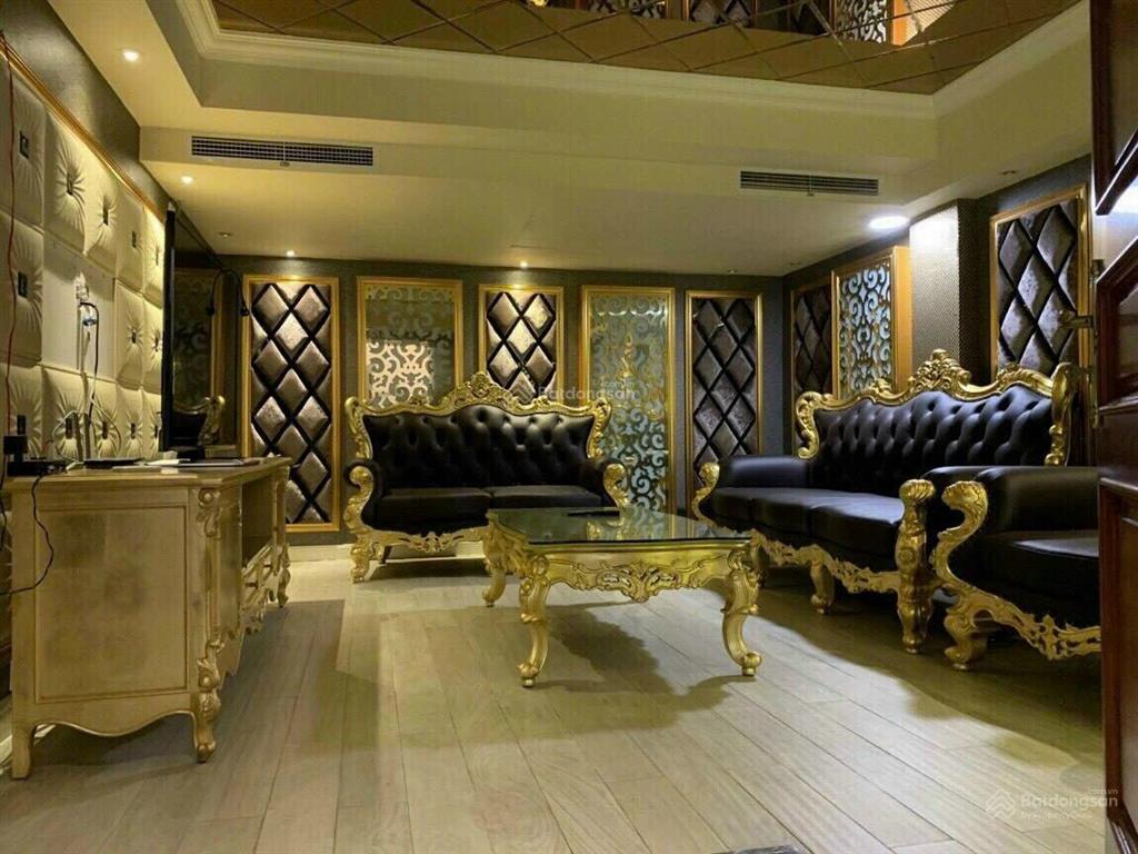 Tôi bán biệt thự 200m2 tại kdc him lam quận 7  10x20m có thang máy, đầy đủ nội thất giá 46 tỷ tl