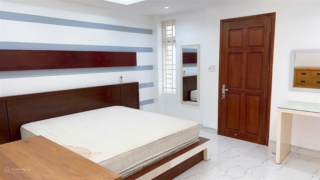 Tôi là chủ nhà cần bán nhà phố khu nam long quận 7  dt 5x24m, 1 trệt 2 lầu + st giá chỉ 17 tỷ