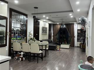 Bán nhanh căn hộ tại royal city, 133m2, 2pn, tầng trung, giá chỉ 10.8 tỷ,  0365 691 ***