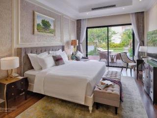 Bán lỗ căn villa 2pn  view hồ rất gần biển, đang cho thuê 1,4 tỷ/ năm  0982 575 ***