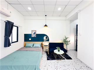 Cho thuê căn hộ 1 phòng ngủ 50m2, ban công full nội thất mới 100% ngay nguyễn gia trí gần hàng xanh
