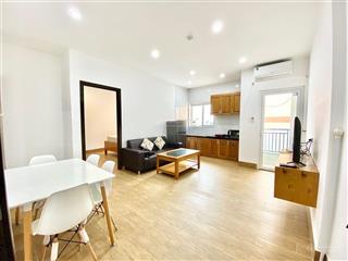 Cho thuê căn hộ 1 phòng ngủ + 1pk 45  50m2 full nội thất, có ban công khu vực trung tâm phú nhuận
