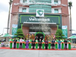 Chủ bán nhà vietcombank ngô gia tự, góc 2mt, p2, quận 10 (8 x 28m) 3 lầu. giá 66.6 tỷ tl