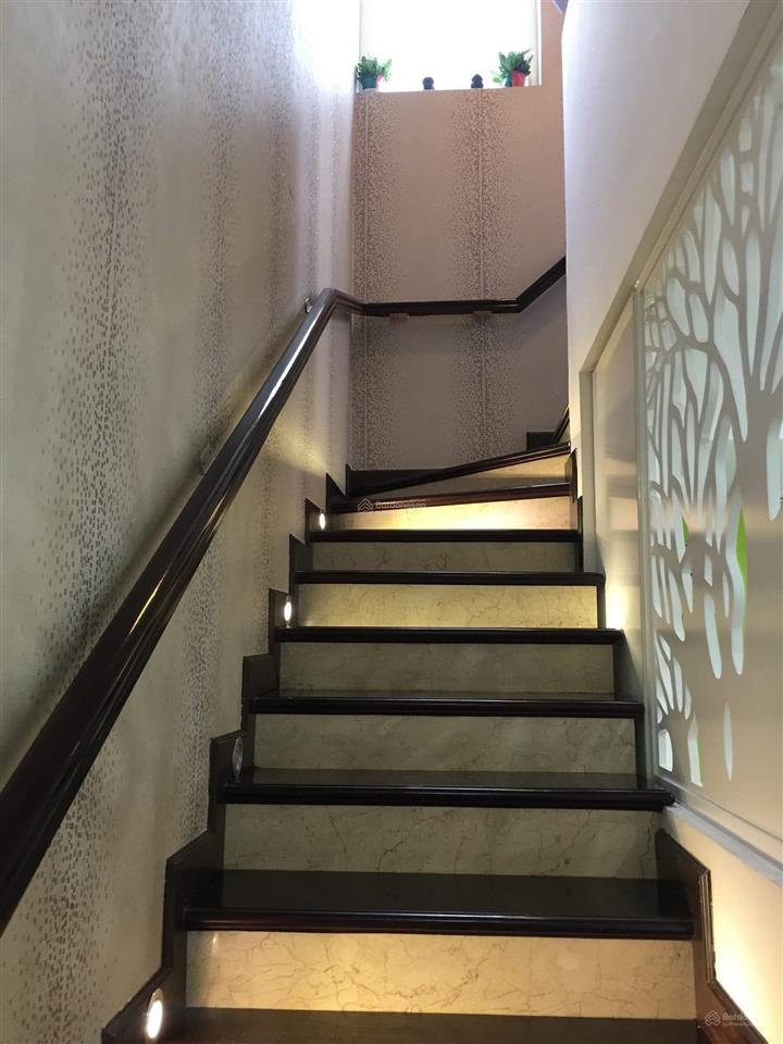 Kẹt tiền ngân hàng bán gấp căn nhà góc 5x14m 2 mặt tiền khu kim sơn, giá tốt cho ai mua đầu tư