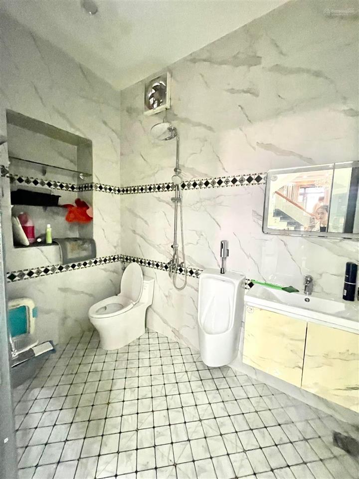 Cần bán gấp căn nhà đẹp nhất mặt tiền đường nguyễn văn quỳ dt 6x16m giá thấp hơn ngân hàng cho vay