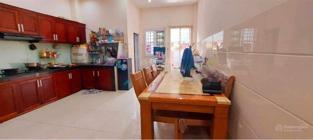 Mặt tiền đường đình phong phú. 2 tầng. 155m2. xây được hầm, 8 tầng shr. chỉ 14 tỷ ba.