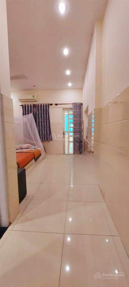 Mặt tiền đường đình phong phú. 2 tầng. 155m2. xây được hầm, 8 tầng shr. chỉ 14 tỷ ba.