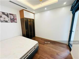 Cho thuê căn hộ 2 phòng ngủ ở r5 royal city thanh xuân 112m2  nội thất cơ bản giá thuê 20tr/tháng