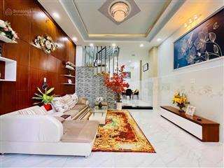 Nhà đẹp 3 tầng, quang trung  gò vấp. 62,6m2 giá ngộp 3 tỷ 650 ngay trung tâm thành phố