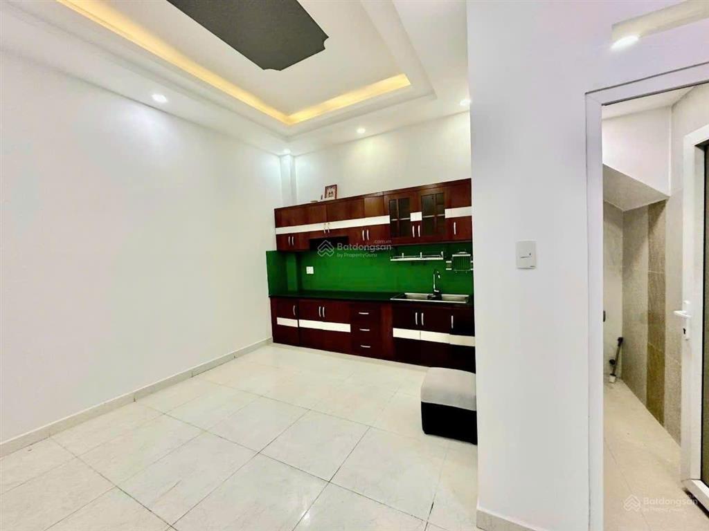 Cho thuê nhà 139/17a phan đăng lưu, p7, phú nhuận  5x14m 3 lầu 5pn