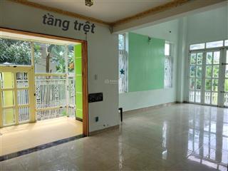 Bán gấp căn biệt thự xã phong phú bình chánh gần bến xe quận 8 200m2, 3 tầng 11. x tỷ thương lượng