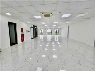 Cho thuê văn phòng 160m2 view kính tại duy tân giá chỉ 35tr/ tháng.  0878 511 ***